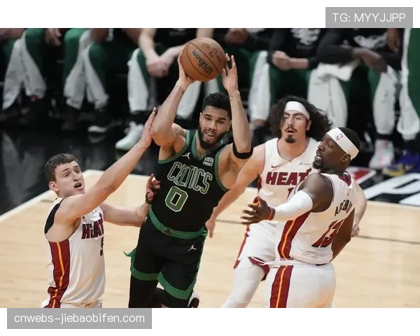 康涅狄格太阳客场之旅纪实：如何在背靠背比赛中保持防守强度